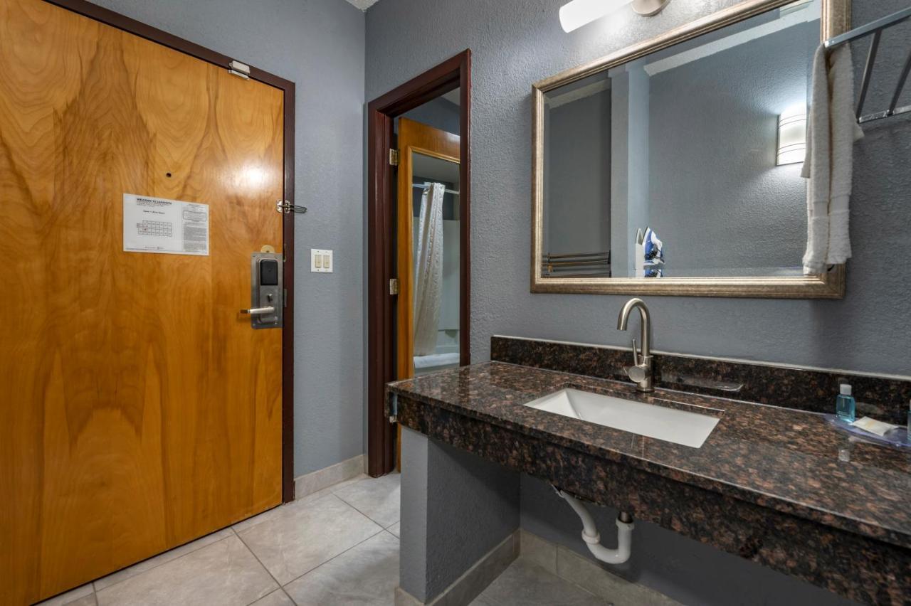 Suburban Studios Lafayette Zewnętrze zdjęcie